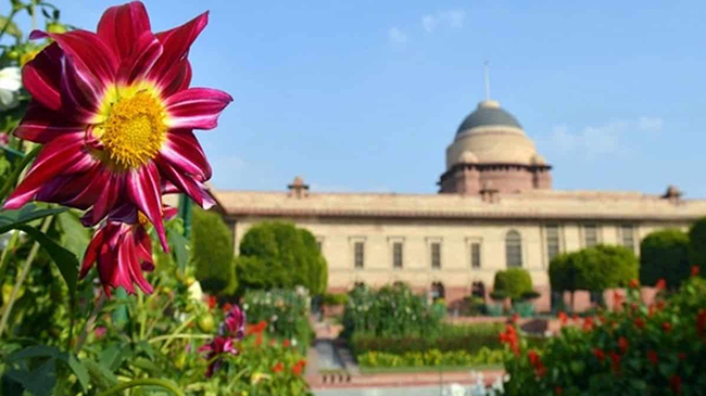 mughal garden new name amrit udhyan