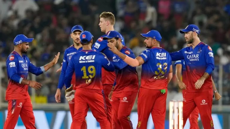 IPL 2024: तुषार देशपांडे ने RCB का उड़ाया मजाक