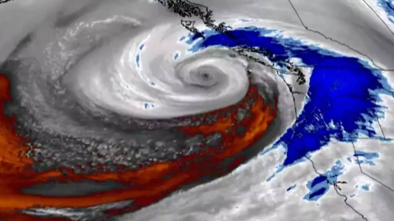 What is a Bomb Cyclone? How is it born?