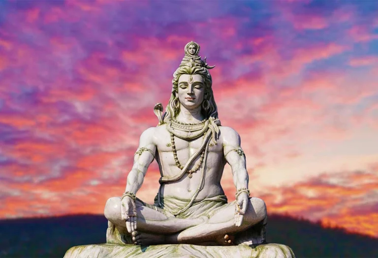 Mahashivratri और मासिक Shivaratri के बीच क्या है अंतर? जानें इनकी तिथियां, पूजा विधी और मान्यताएं