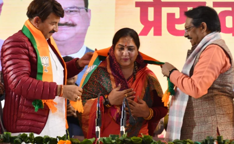 Delhi CM Rekha Gupta: Arvind Kejriwal and Atishi did not attend the swearing-in ceremony?